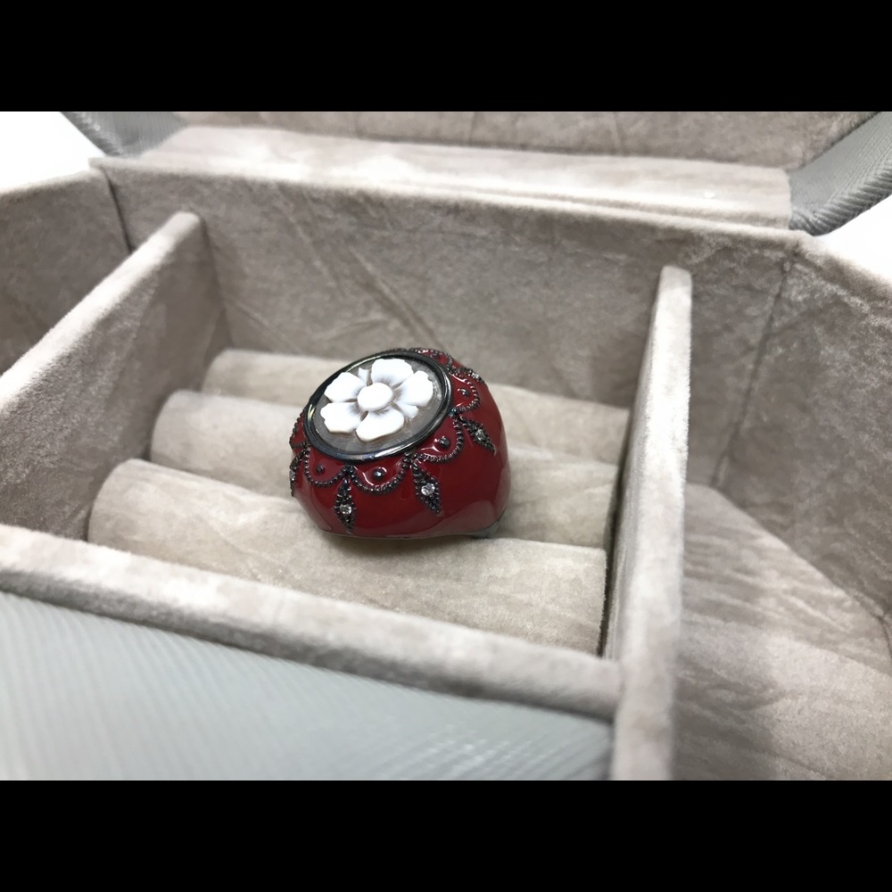 Flower Ring - Picture 7 of 7
